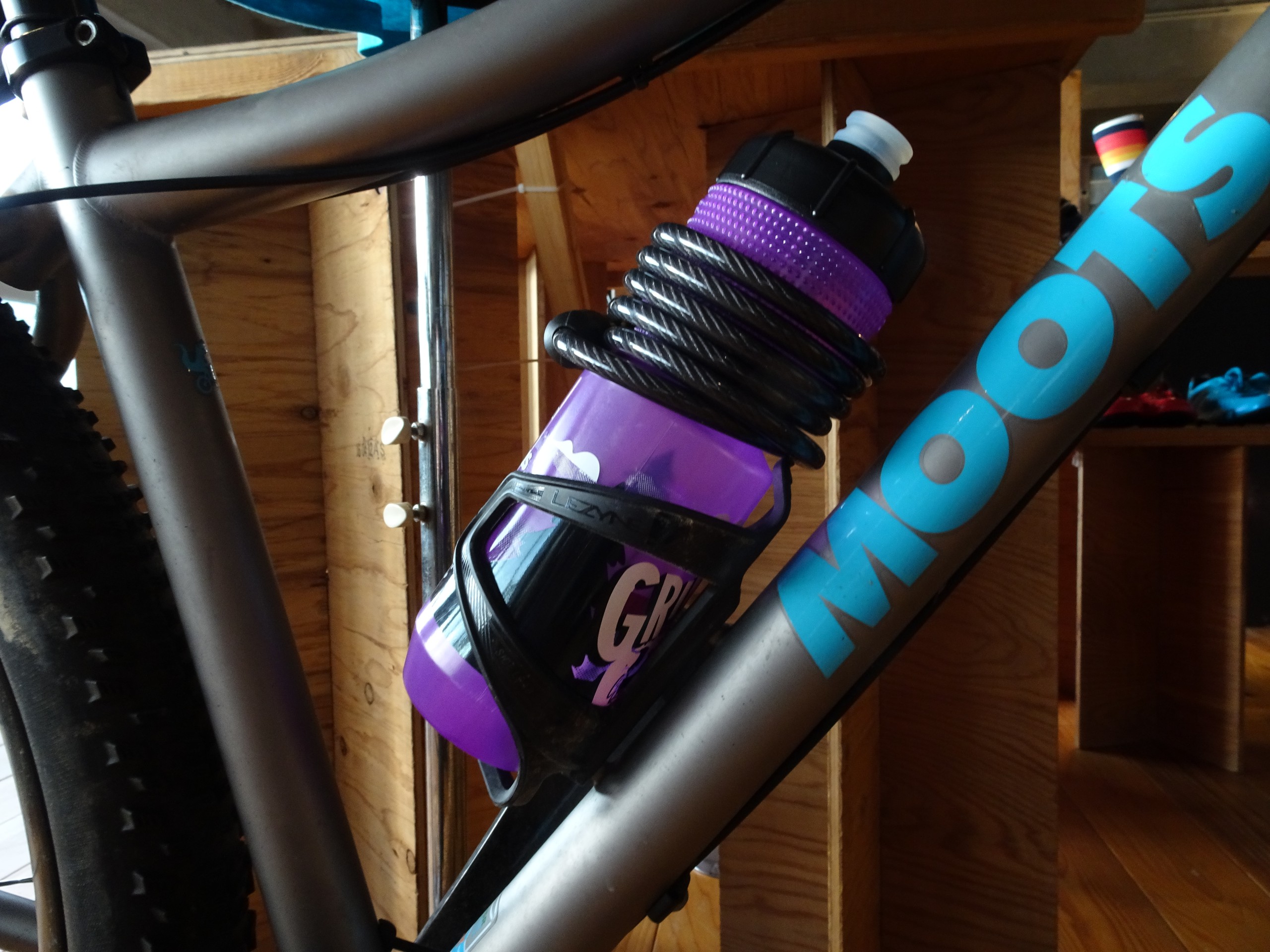 自転車のかぎ 便利に格納