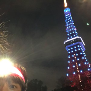東京タワーの麓をナイトランニング