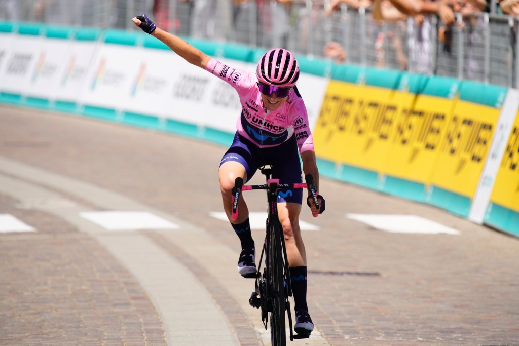 割引 マリアローザ ジロ デ イタリア 写真集 Maglia Rosa ハードカバー